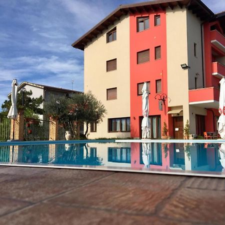 Hotel Opera' Moscufo Dış mekan fotoğraf