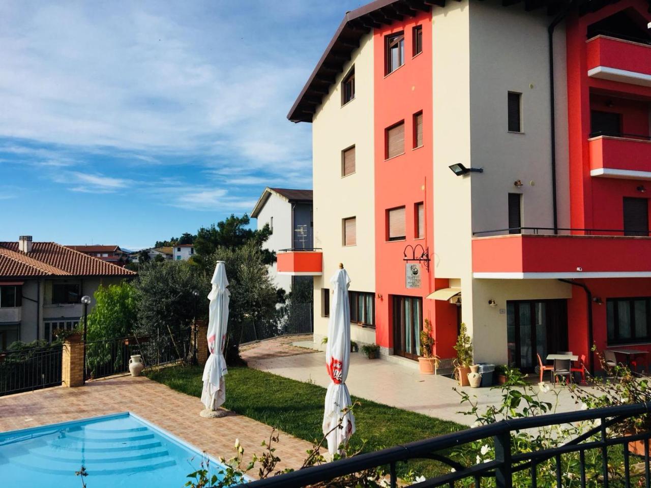 Hotel Opera' Moscufo Dış mekan fotoğraf