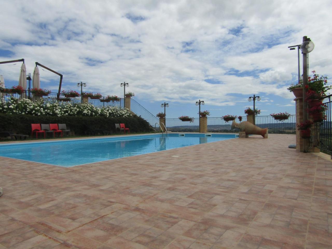 Hotel Opera' Moscufo Dış mekan fotoğraf
